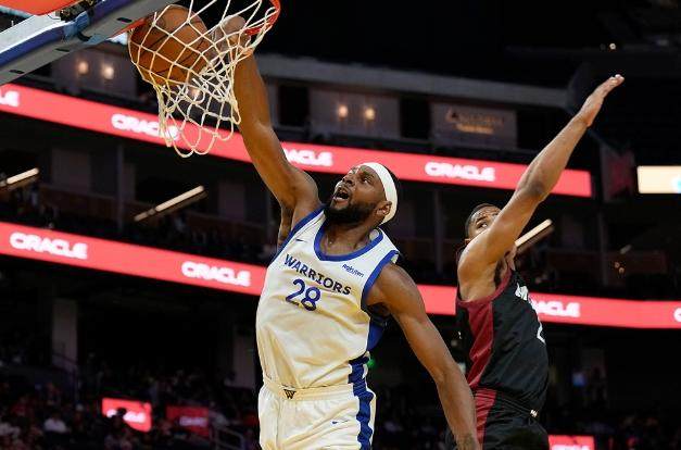 勇士新锋统治夏联不输乐透秀 邓利维捡漏眼光毒辣